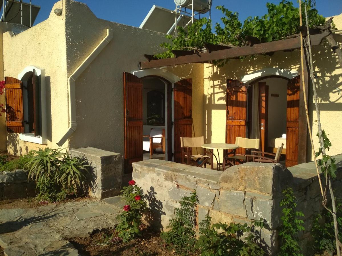 Porto Heli Apartments パレカストロ エクステリア 写真