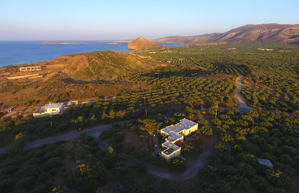 Porto Heli Apartments パレカストロ エクステリア 写真